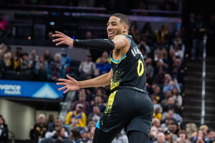  哈里伯顿妙传串联全队，国王轻取开拓者获三连胜